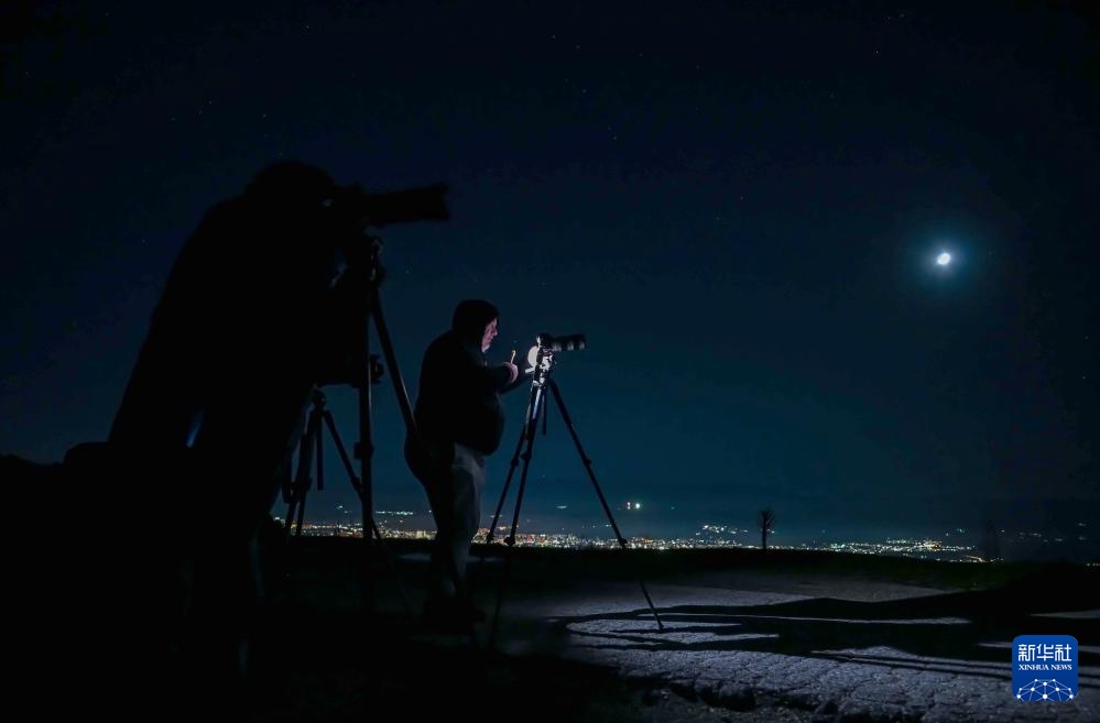 北马其顿：拍摄莱蒙彗星