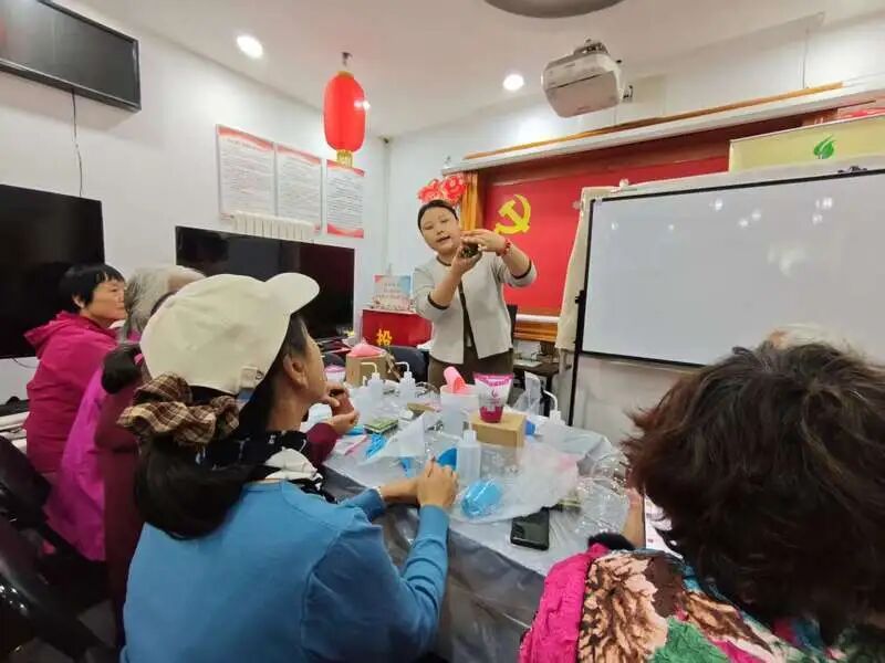 在北京养老有多幸福?我被年过花甲、古稀、耄耋的老人们“上了一课” 在北京养老有多幸福?我被年过花甲、古稀、耄耋的老人们“上了一课”