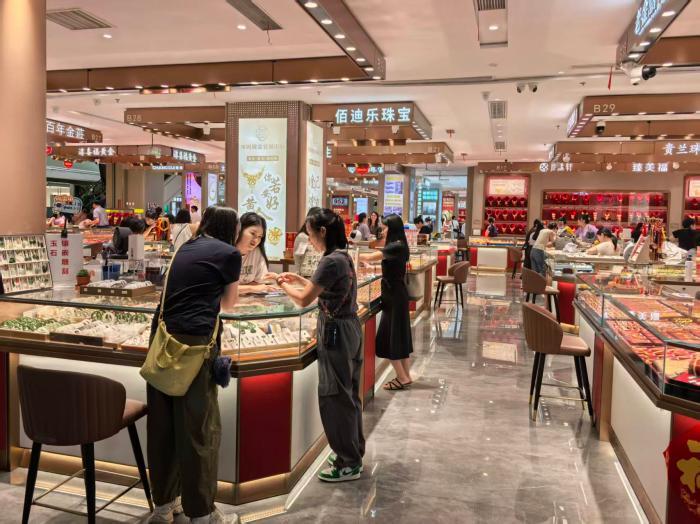 金价跌破3900美元,未来会是什么走势? 金价跌破3900美元,未来会是什么走势?