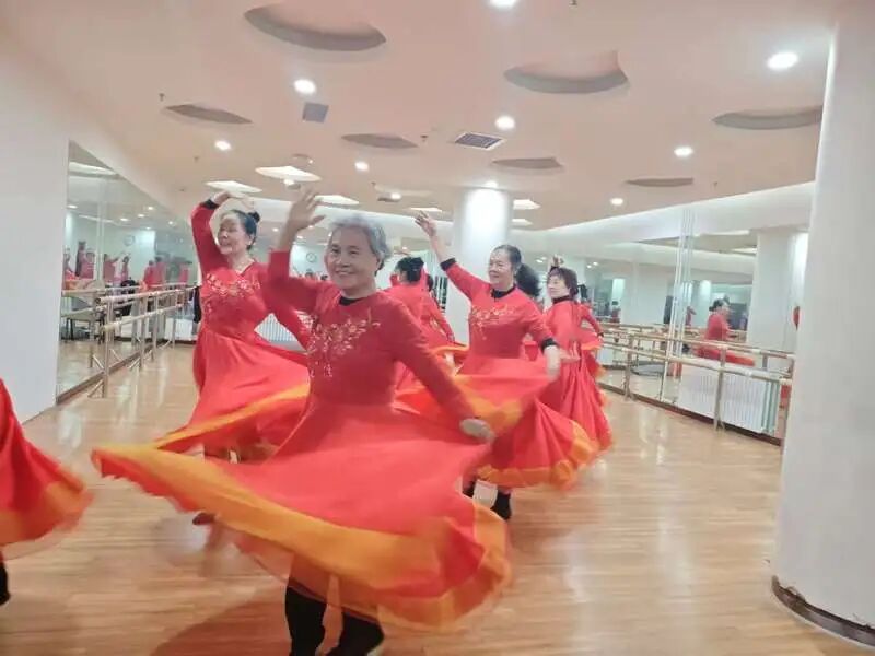 在北京养老有多幸福?我被年过花甲、古稀、耄耋的老人们“上了一课” 在北京养老有多幸福?我被年过花甲、古稀、耄耋的老人们“上了一课”