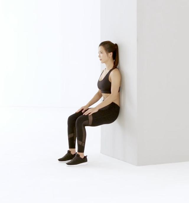 一个比散步还简单的动作，每天只需 10 分钟，就能改善体态、缓解肩颈痛！