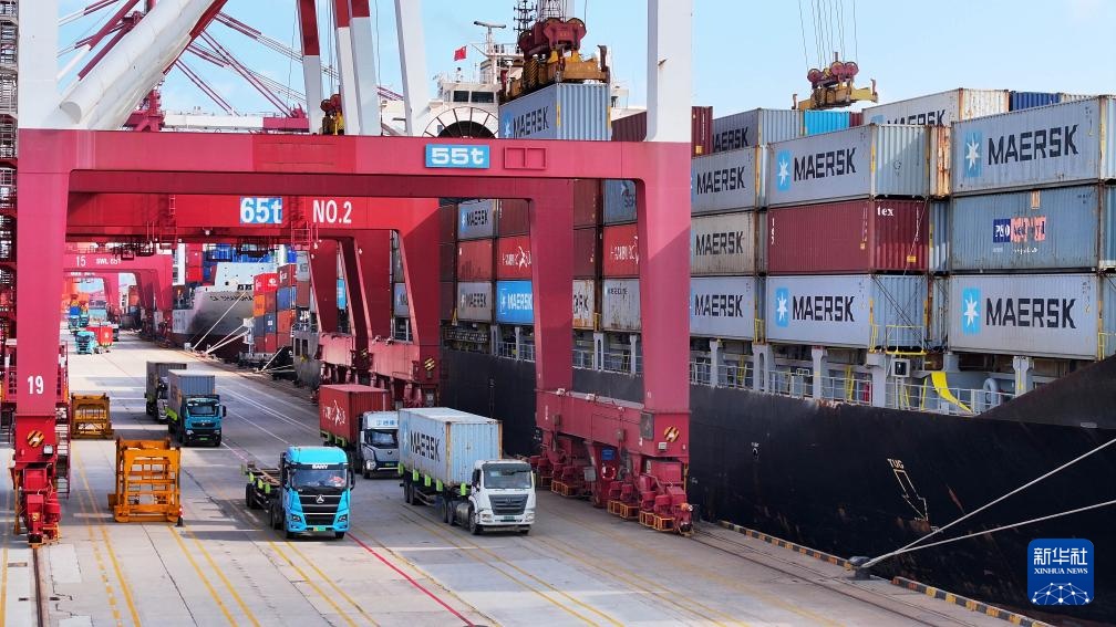 山东港口青岛港：搭建中日韩海上物流大通道