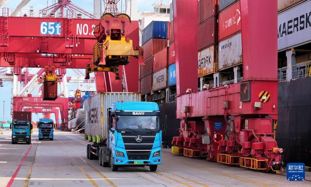 山东港口青岛港：搭建中日韩海上物流大通道