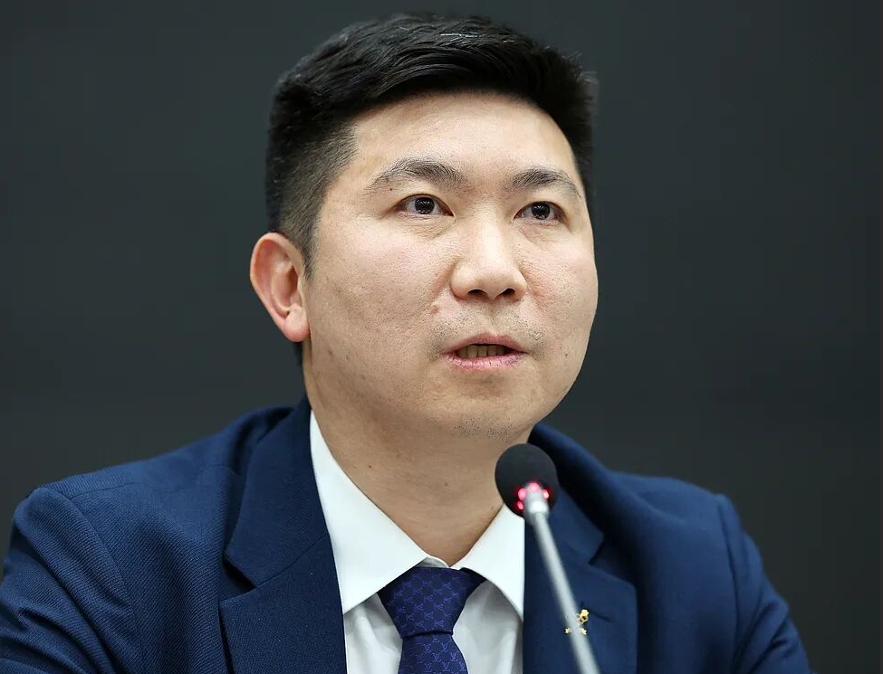 韩国知名乒乓球奥运冠军被查!涉嫌受贿2亿…… 韩国知名乒乓球奥运冠军被查!涉嫌受贿2亿……