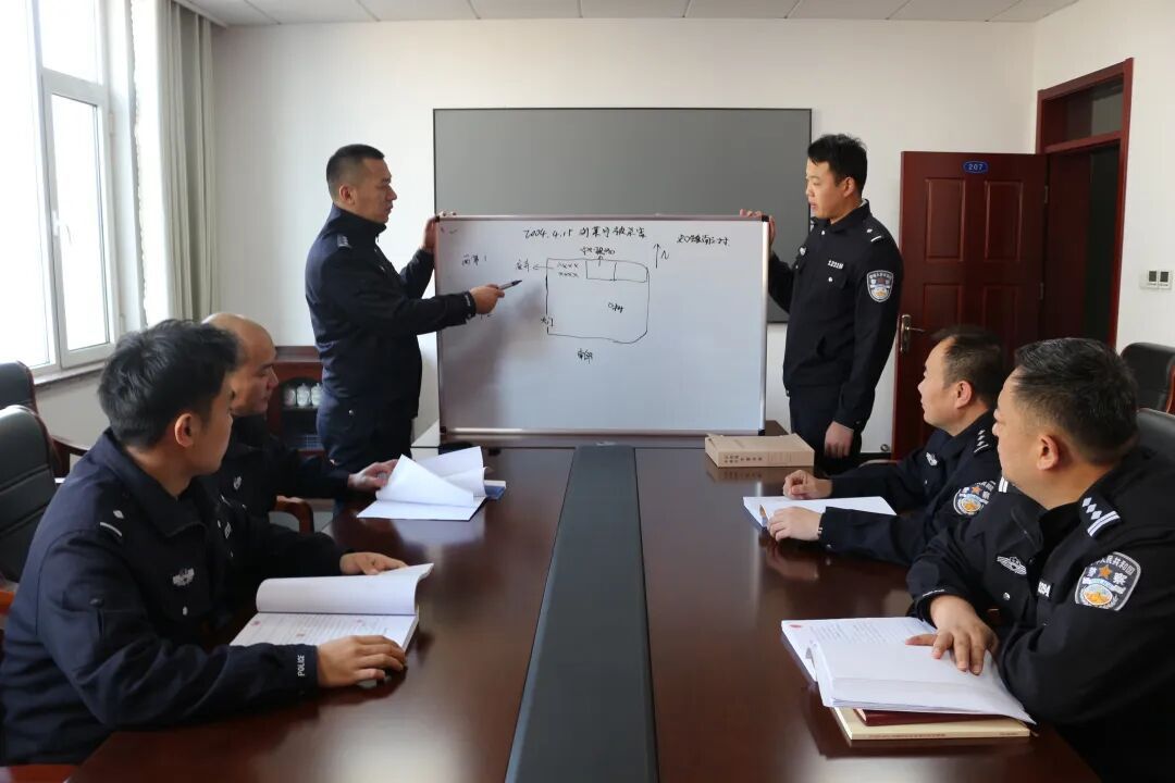 命案现场布条被妥善保存21年，第1001次送检锁定真凶！