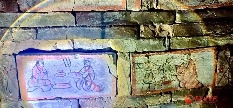 何以中国·壁画里的中国｜嘉峪关“地下画廊”再现千年烟火