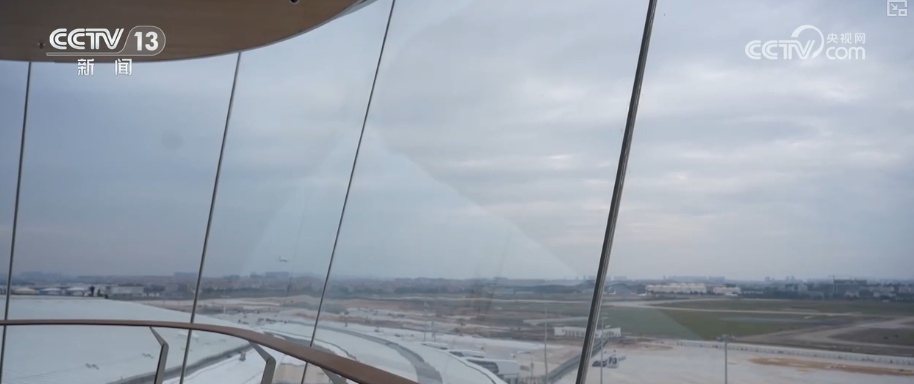 “3座航站楼+5条跑道”“智慧+文化”，亮点拉满！多视角解锁这座大型航空枢纽