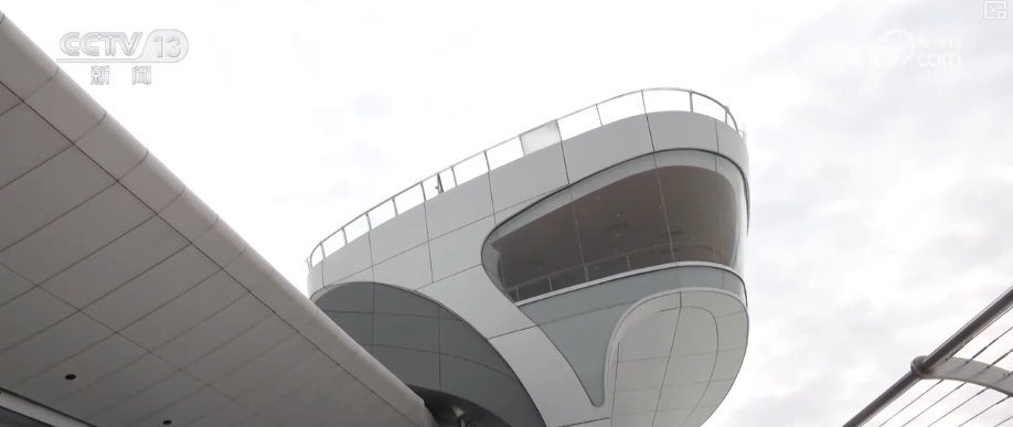 “3座航站楼+5条跑道”“智慧+文化”，亮点拉满！多视角解锁这座大型航空枢纽