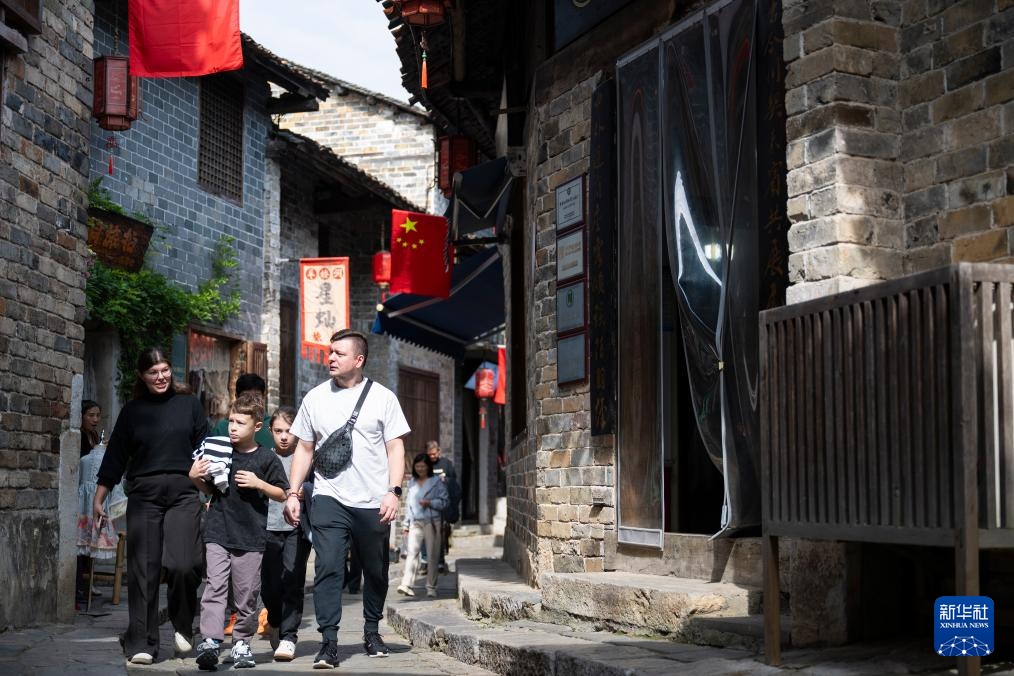 湖北羊楼洞：老街焕新打造特色旅游体验