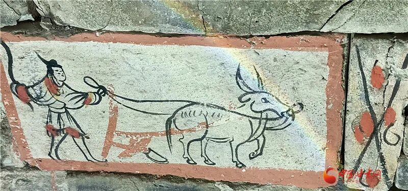 何以中国·壁画里的中国｜嘉峪关“地下画廊”再现千年烟火