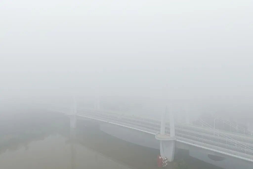 阜阳大雾预警 遇到“团雾”怎么办? 阜阳大雾预警 遇到“团雾”怎么办?