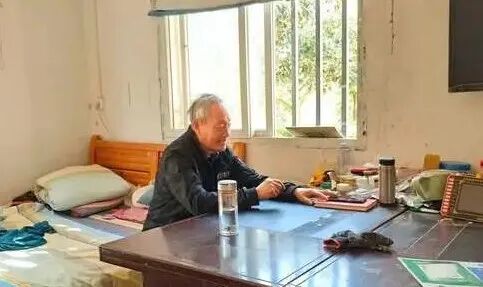 20元门票十年未变，这家山里的动物园为何突然火了？
