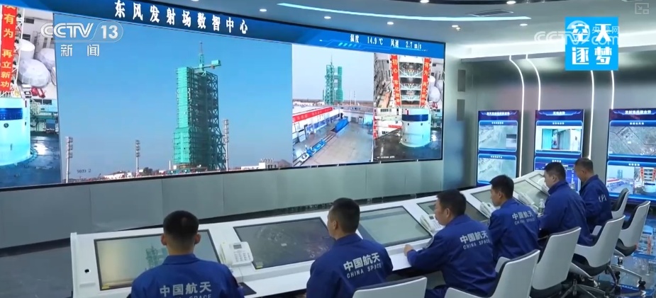 他们“铆在发射场，钉在塔架上，守在火箭旁”托举星辰……