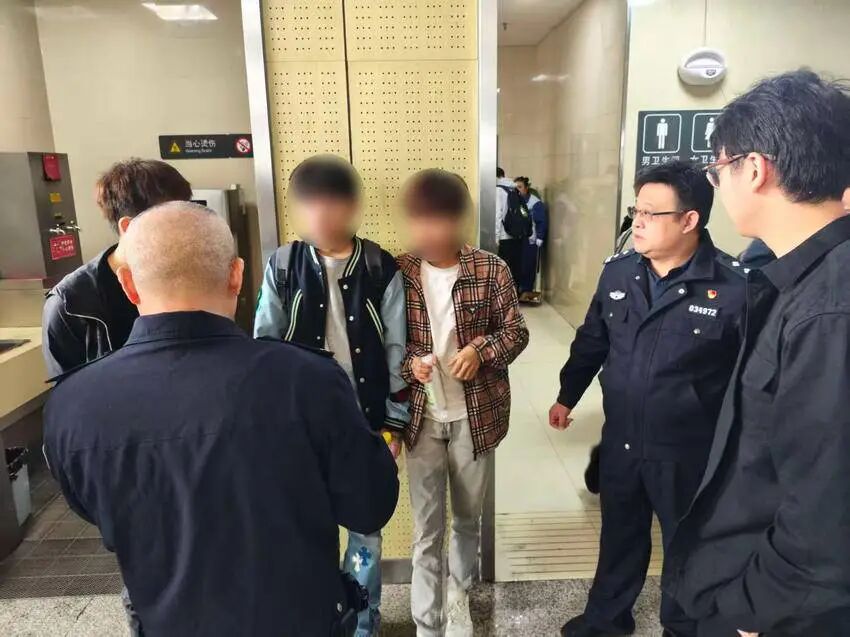 发车前一刻，“蛮讲究”的盗贼落网了