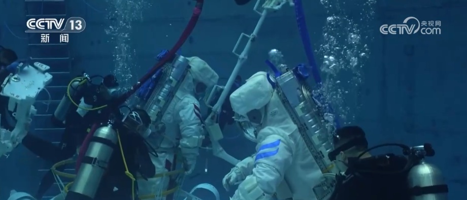 “70后”“80后”“90后”，出征！神舟二十一号乘组“跨界”也精彩