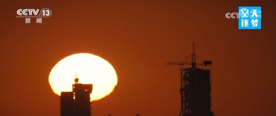 他们“铆在发射场，钉在塔架上，守在火箭旁”托举星辰……