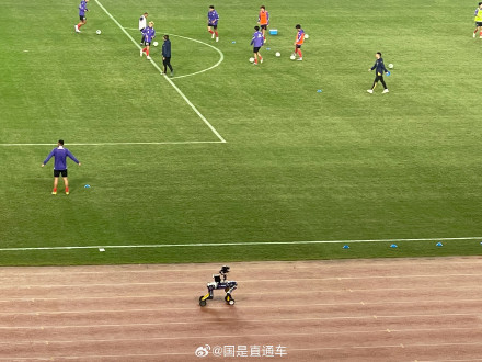 “苏超”启用“飞猫”“机器狗”摄像装置