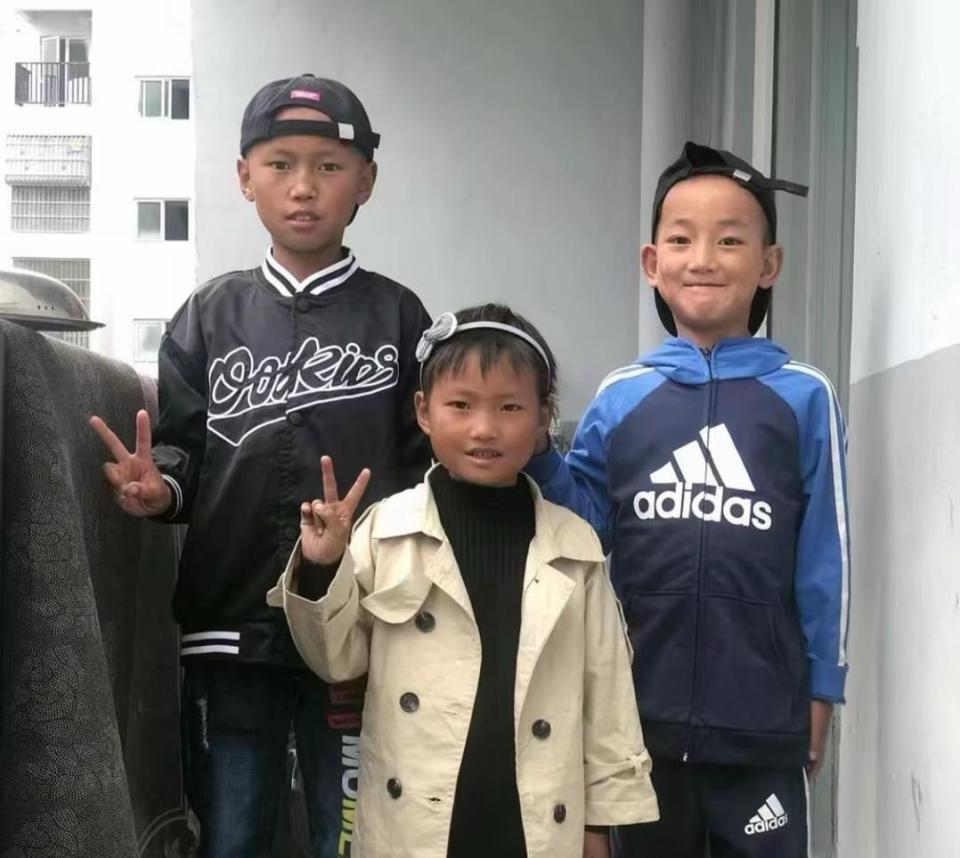 95后男子照顾3个外甥9年多，坚持供孩子们读书，自己即将迎来第三胎