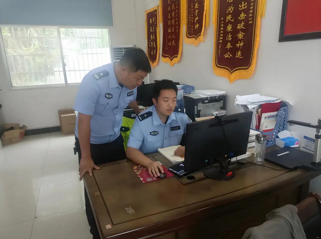 袁创（40岁），因公牺牲