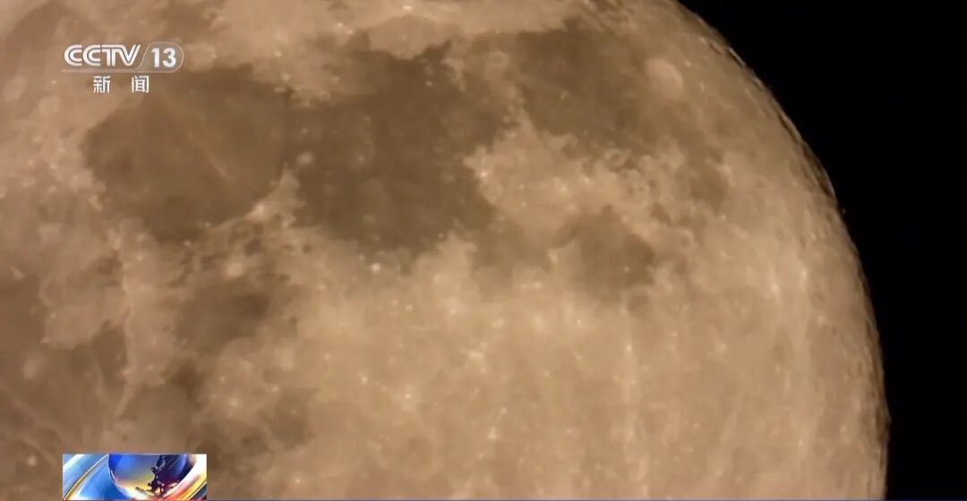 11月5日,超级月亮登场! 11月5日,超级月亮登场!