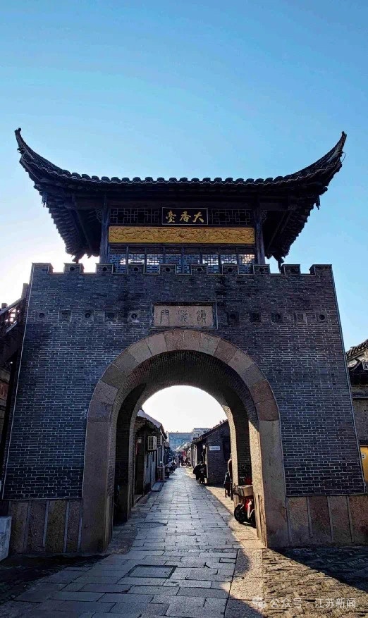 “苏超”夺冠后,泰州官宣:这些景区,免费! “苏超”夺冠后,泰州官宣:这些景区,免费!