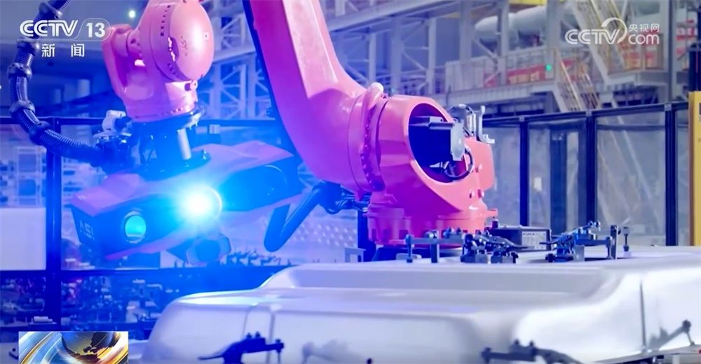 从硬核数据透视三季度工业经济“压舱石”作用凸显 机器人制造“表现”抢眼 从硬核数据透视三季度工业经济“压舱石”作用凸显 机器人制造“表现”抢眼