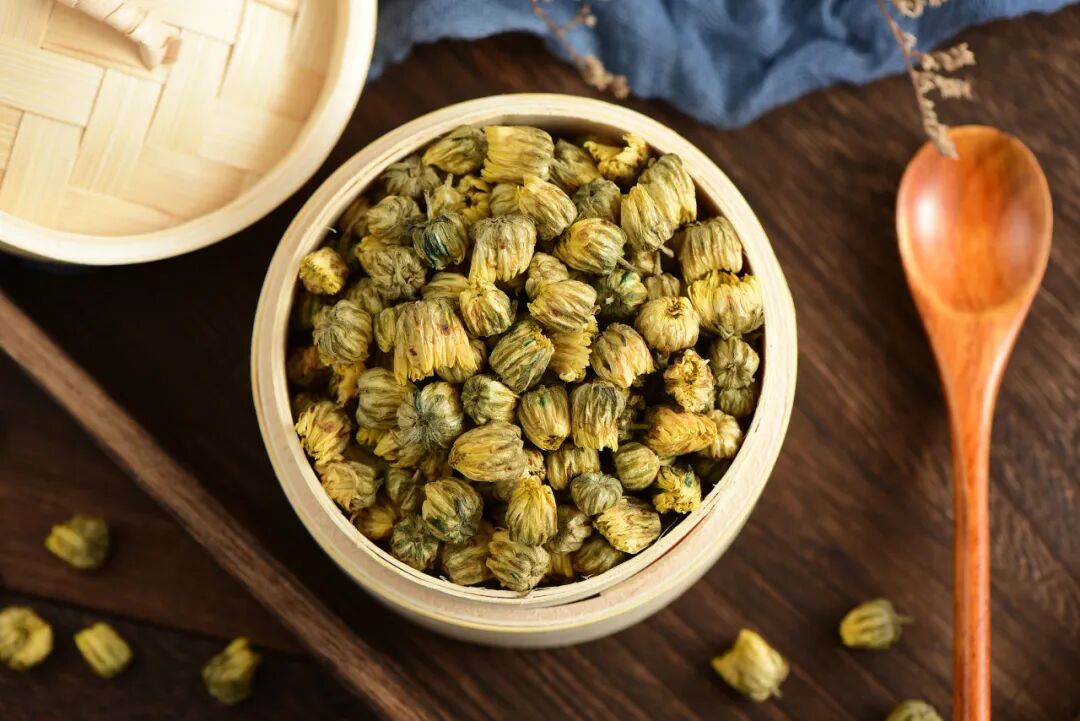 秋冬“神仙果”找到了，让你气血足、睡得好、不显老～叶子也是宝，血压血糖都受益