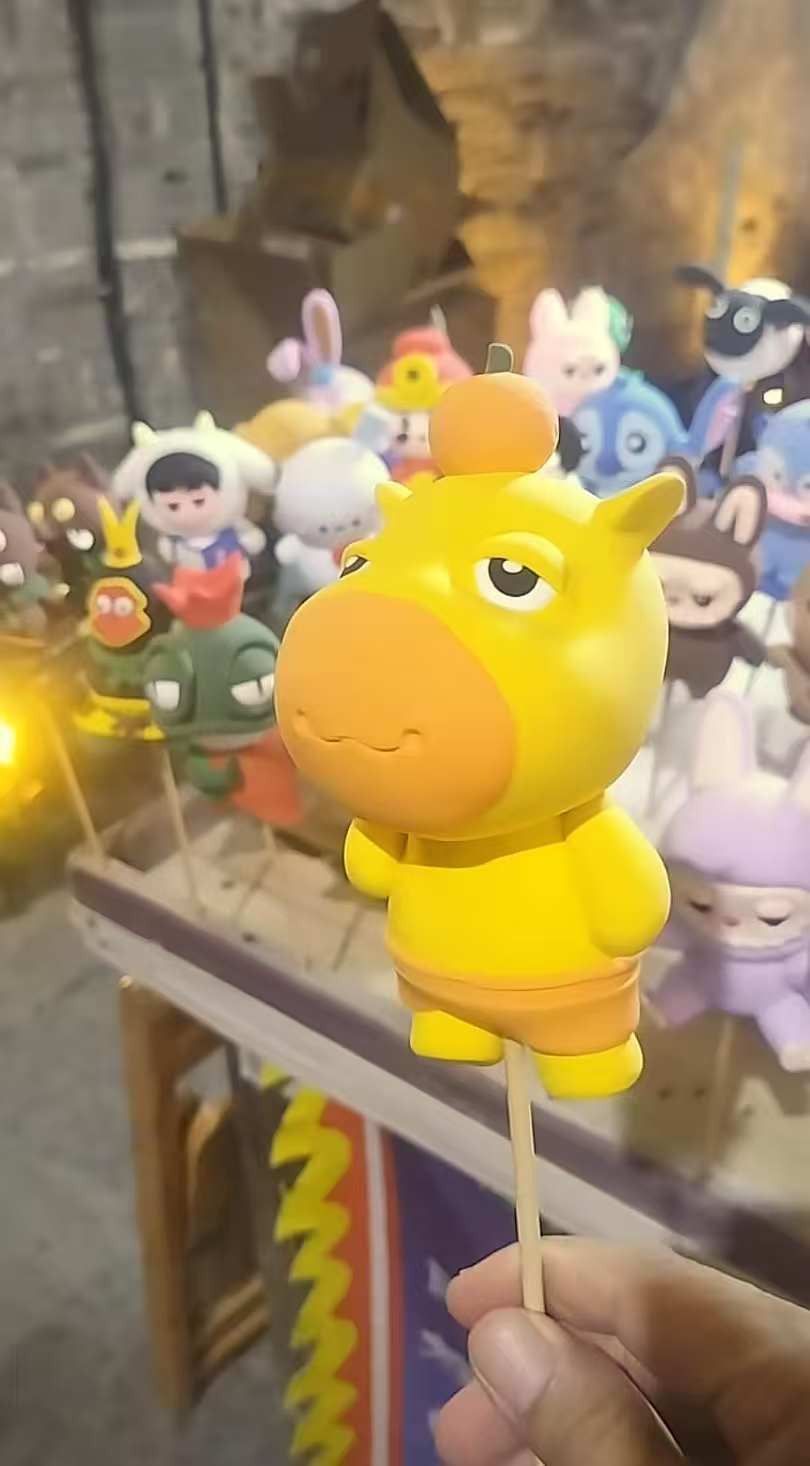 拉布布、豌豆射手……安徽一捏面人大叔走红，景区：早上7点出摊就要排队，需凭号购买