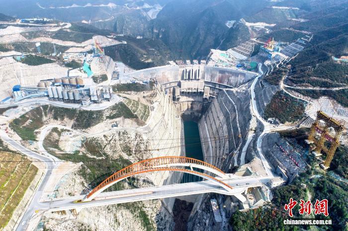 中国“五项世界之最”水利枢纽工程下闸蓄水 中国“五项世界之最”水利枢纽工程下闸蓄水