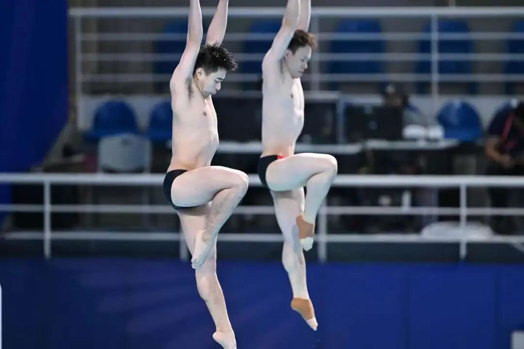 八连冠！谢思埸、陈艾森压阵，广东队勇夺十五运会跳水男团金牌