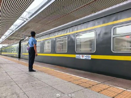 受台风“海鸥”影响，进出海南岛列车停运