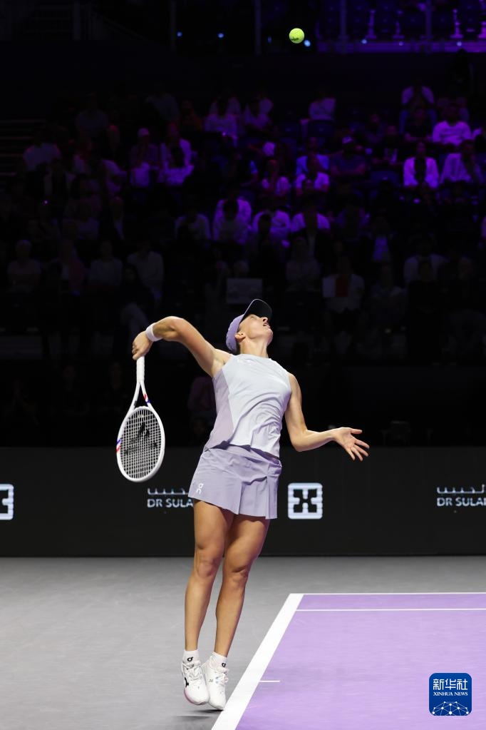 WTA年终总决赛:莱巴金娜胜斯维亚特克 WTA年终总决赛:莱巴金娜胜斯维亚特克