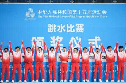 广东队实现男团跳水八连冠
