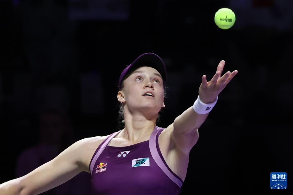 WTA年终总决赛:莱巴金娜胜斯维亚特克 WTA年终总决赛:莱巴金娜胜斯维亚特克