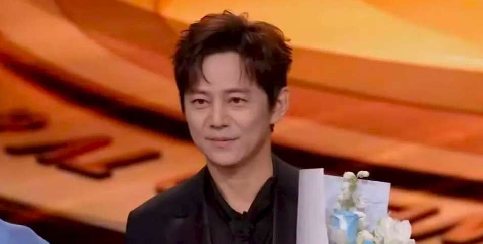 何炅回应“衰老焦虑” 何炅回应“衰老焦虑”