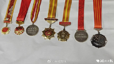 88岁扶贫书记离世卡里只剩38元，致敬！一路走好！