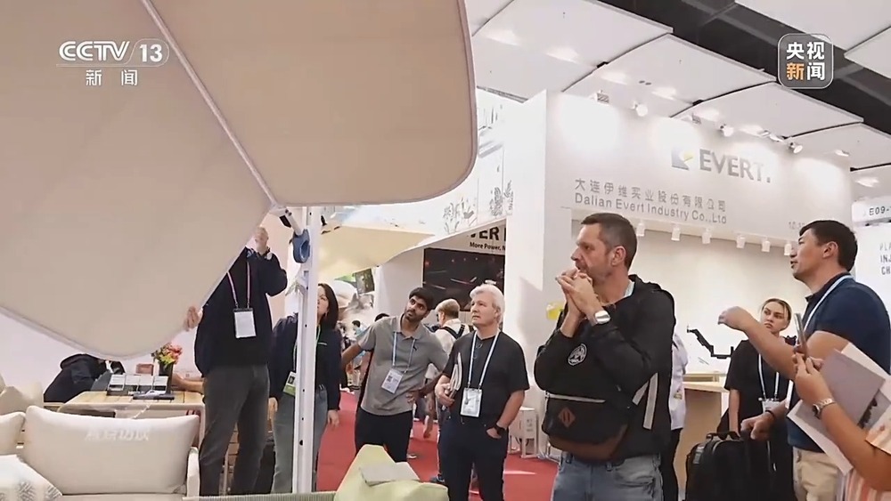 焦点访谈丨向新向智向绿活力释放 广交会彰显全球贸易新图景 焦点访谈丨向新向智向绿活力释放 广交会彰显全球贸易新图景