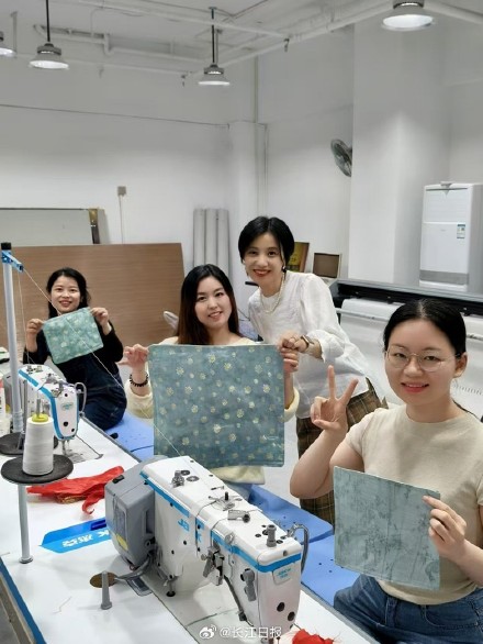 武汉年轻人为啥扎堆缝纫自习室?答案很治愈 武汉年轻人为啥扎堆缝纫自习室?答案很治愈