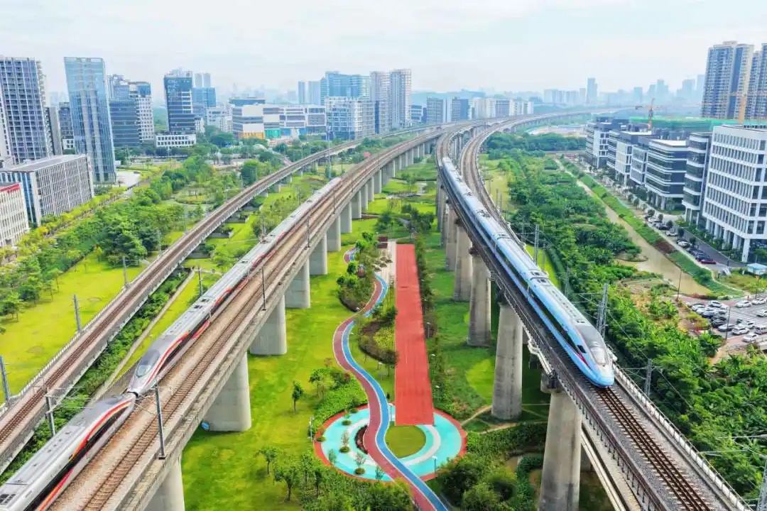 三条高铁并行！桥下还有“宝藏”