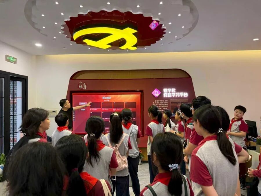 孩子上网随手发可能违法?上海专家提醒:这种地方“容易出大事” 孩子上网随手发可能违法?上海专家提醒:这种地方“容易出大事”