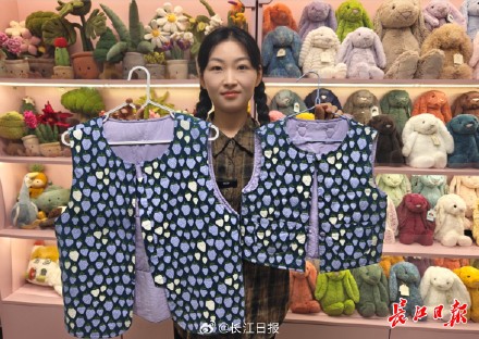 武汉年轻人为啥扎堆缝纫自习室?答案很治愈 武汉年轻人为啥扎堆缝纫自习室?答案很治愈