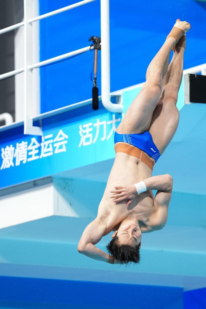 广东队拿下十五运会跳水第三金 王宗源称雄男子1米板