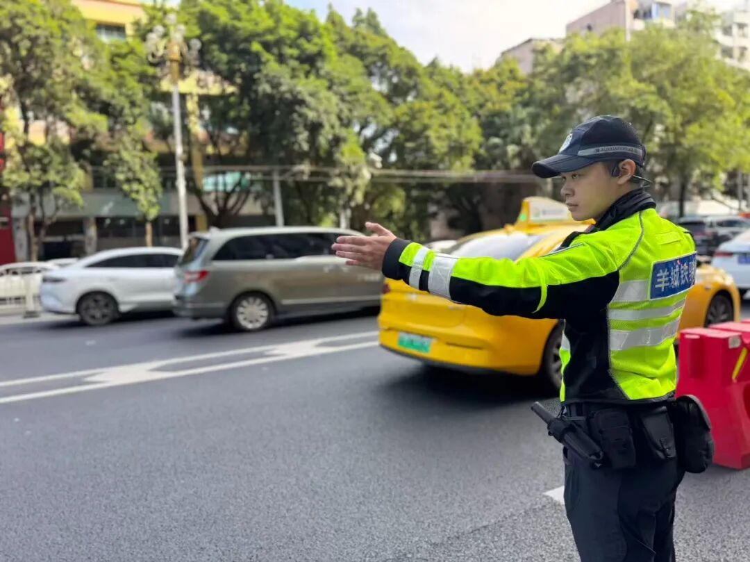 粤A单双号通行正式实行,今起3日内首次违法免罚 粤A单双号通行正式实行,今起3日内首次违法免罚