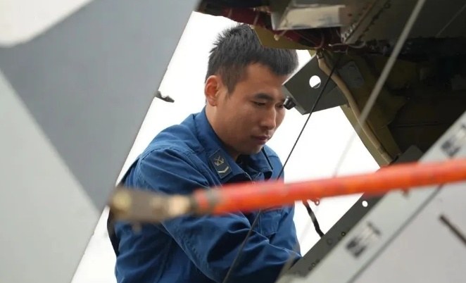 战机编队 昼夜鏖战 一组硬核训练大图来袭 战机编队 昼夜鏖战 一组硬核训练大图来袭