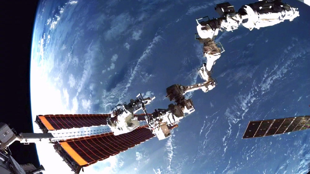 神舟二十号为什么被撞了?权威解读—— 神舟二十号为什么被撞了?权威解读——