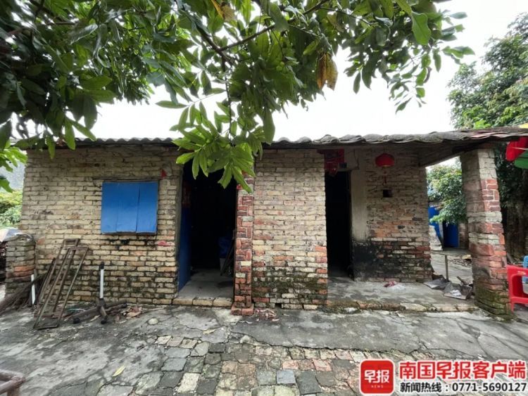 泪目！一七旬老人蹬6小时三轮车，辗转10余公里，只为说声“谢谢”