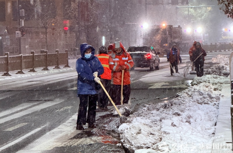 乌鲁木齐发布暴雪橙色预警! 乌鲁木齐发布暴雪橙色预警!
