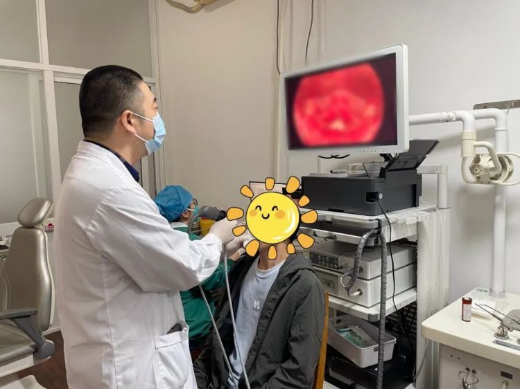 嗓子疼就吃抗生素?当心“引来”真菌! 嗓子疼就吃抗生素?当心“引来”真菌!