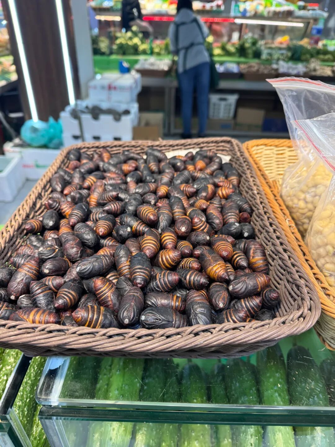 东北专属“黑暗料理”正大量上市！吃一个“香迷糊了”！但今年价格有点贵……