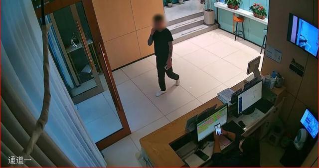 温柔男友秒变贼?争执后他溜进房间道歉,女子手机不翼而飞! 温柔男友秒变贼?争执后他溜进房间道歉,女子手机不翼而飞!